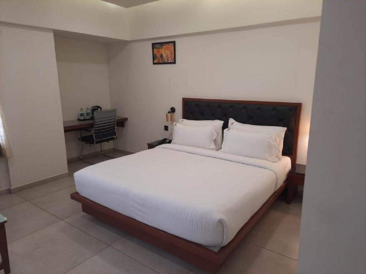 Ashok Inn Davangere Exterior foto